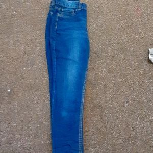 Good condition, nothing wrong just wanting to sell